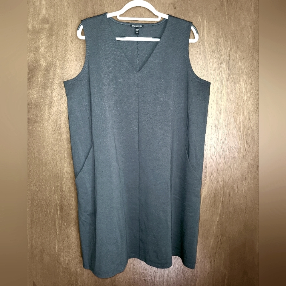 EUC Eileen Fisher Cotton Blend Ponte V-Neck Dress 🩶🖤